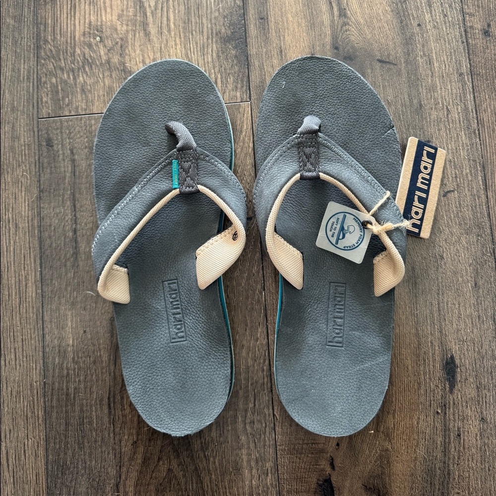 Hari Mari Flip Flops- Slate